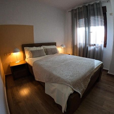 Angie'S Perfect Location Flat - Walk To Sights Tiranë Luaran gambar