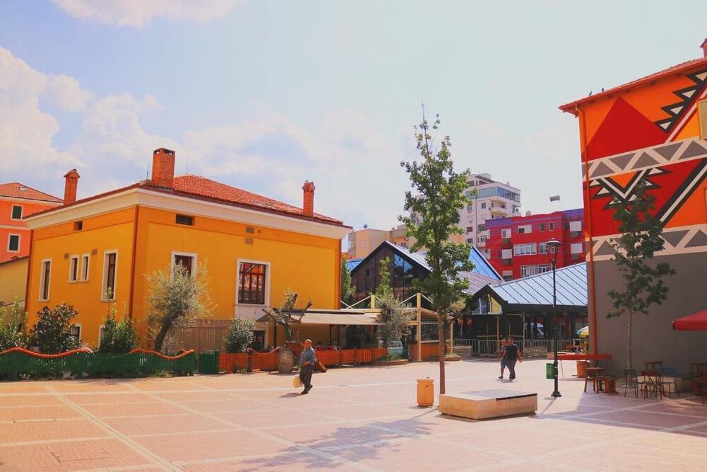 Angie'S Perfect Location Flat - Walk To Sights Tiranë Luaran gambar