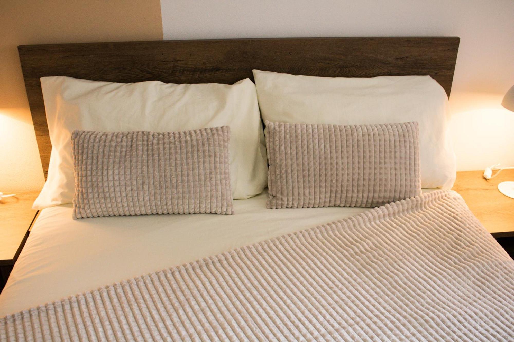 Angie'S Perfect Location Flat - Walk To Sights Tiranë Luaran gambar