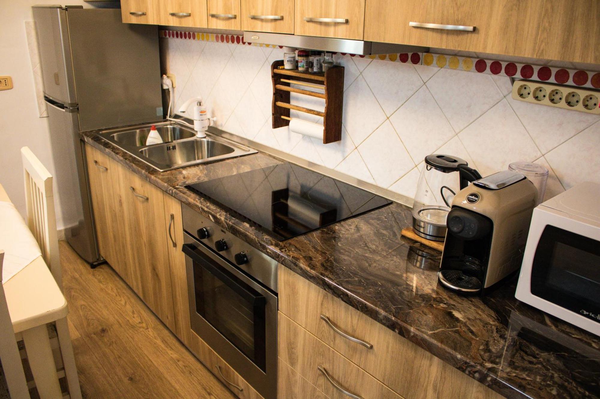 Angie'S Perfect Location Flat - Walk To Sights Tiranë Luaran gambar