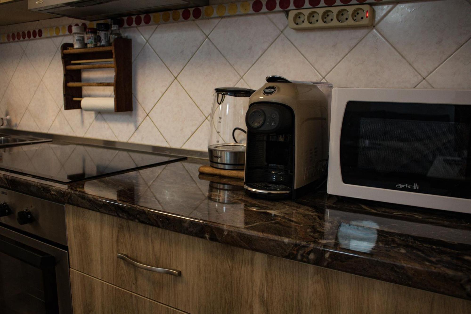 Angie'S Perfect Location Flat - Walk To Sights Tiranë Luaran gambar